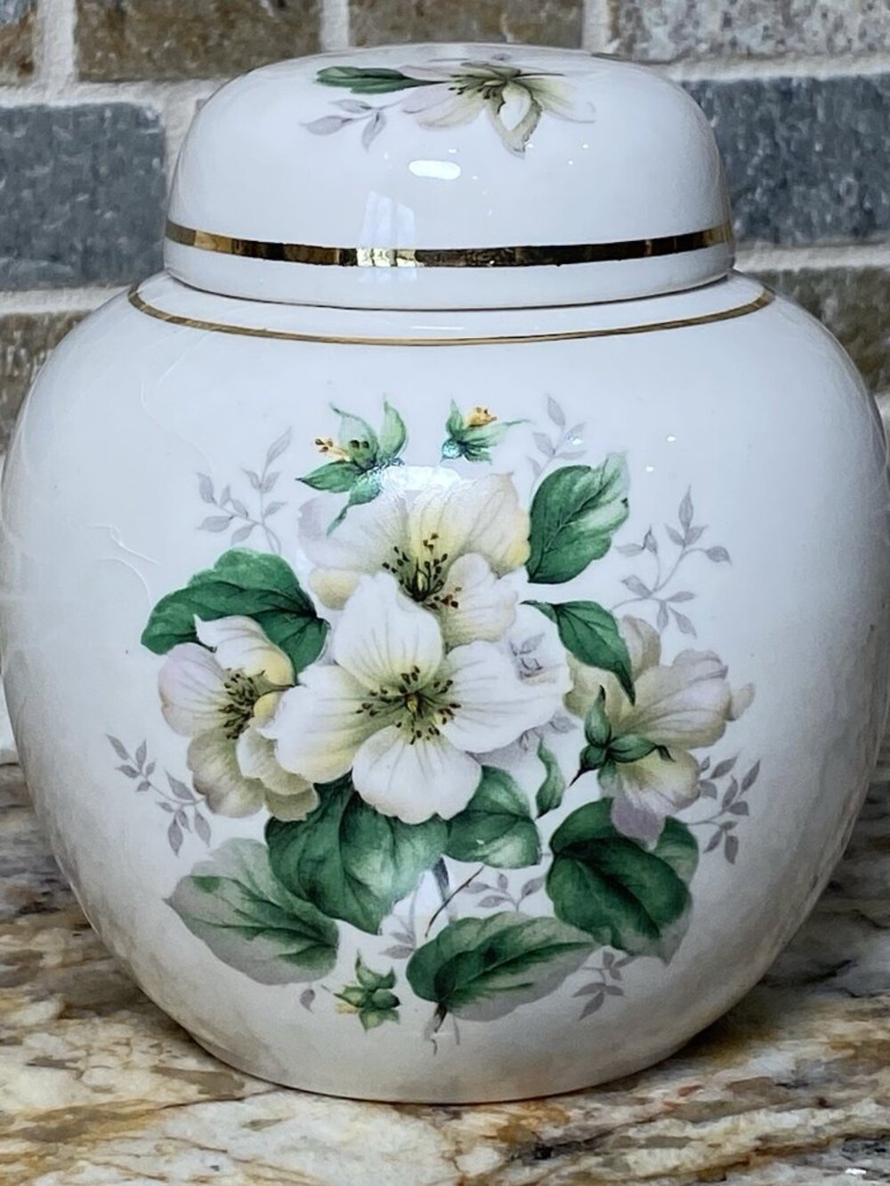 Dogwood Ginger Jar Crown Devon, England for Fortnum and Mason, Piccadilly London